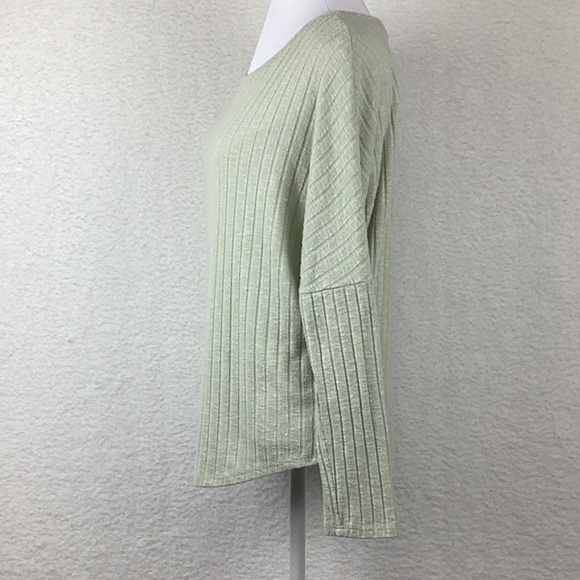 Green Envelope Women’s Size Medium Long Sleeve T-shirt. - Picture 4 of 10